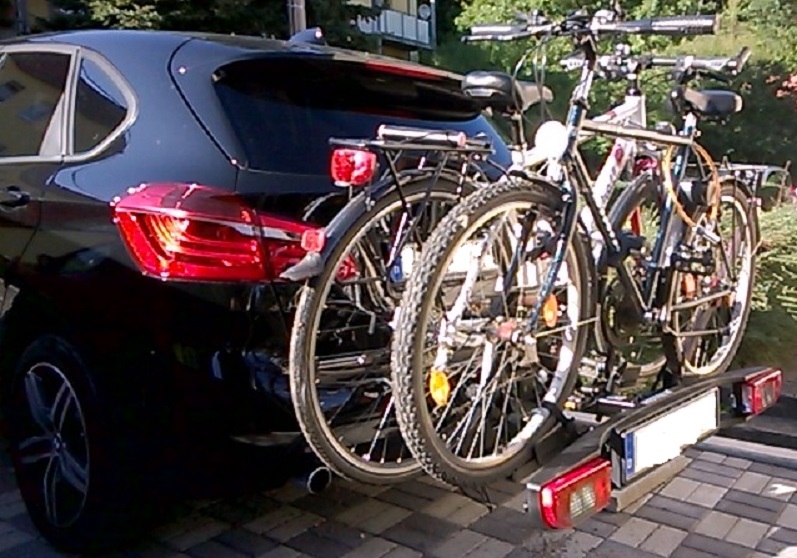 AT mit Fahrradträger