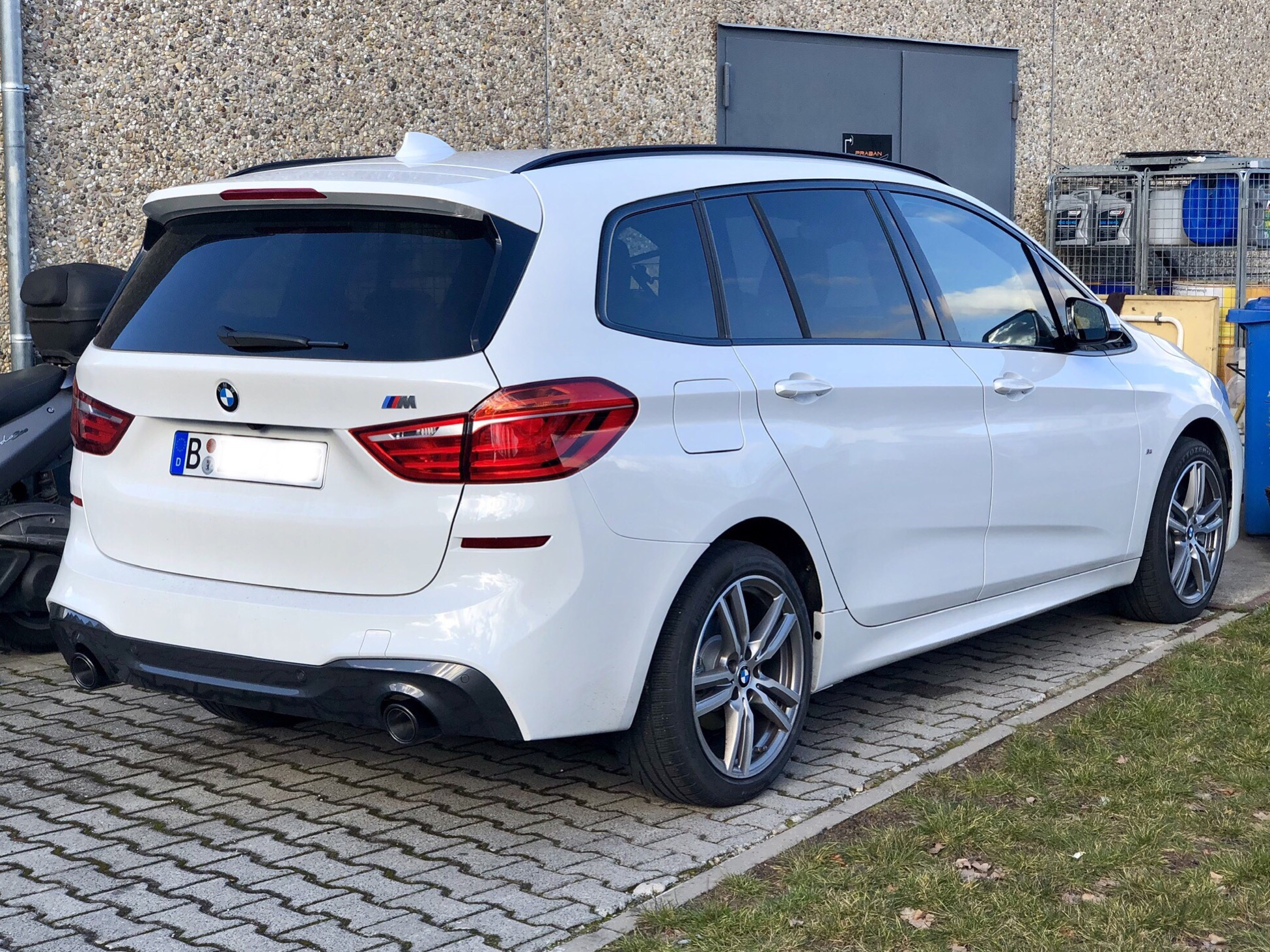 Bilder und Videos aus der Kategorie „BMW F46 Gran Tourer“ - Seite