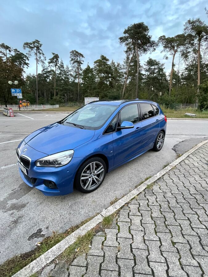 BMW 220i M